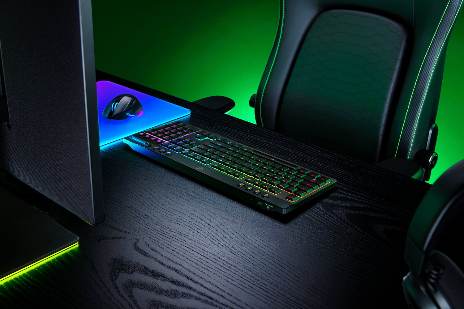 razer blackwidow v4 low profile hyperspeed 3
